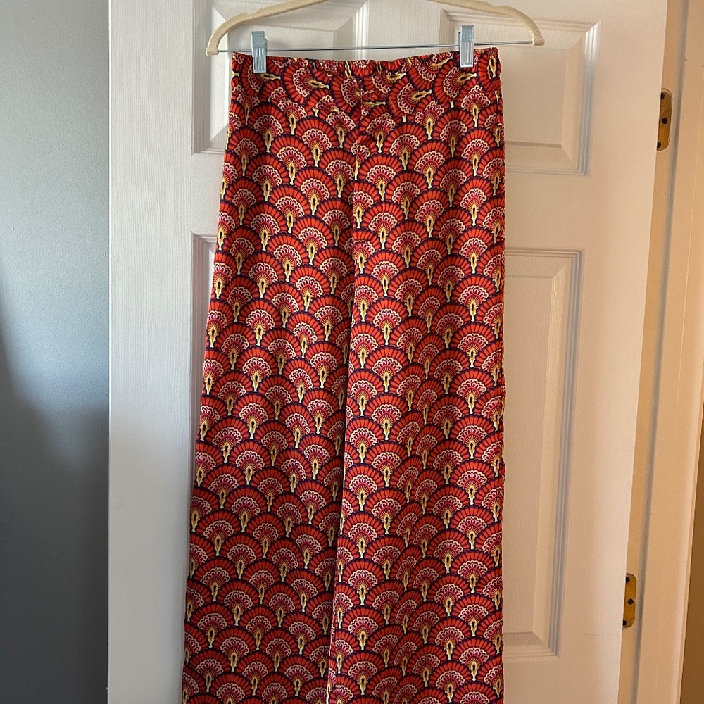 Wide leg pants